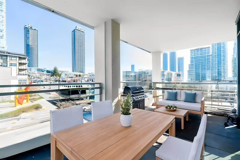 303 4488 JUNEAU STREET - photo 1 of 20