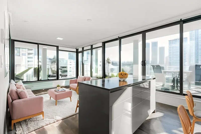 303 4488 JUNEAU STREET - photo 4 of 20