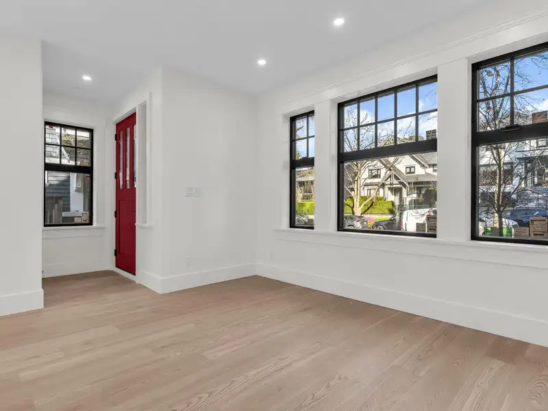 2568 W 2ND AVENUE - photo 3 of 39