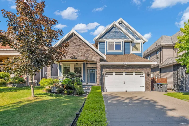 2262 MADRONA PLACE - photo 2 of 25