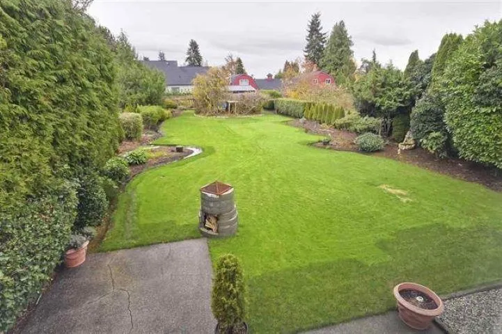 1256 53A STREET - photo 3 of 25