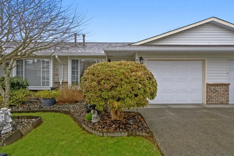 7 18960 ADVENT ROAD - photo 4 of 19