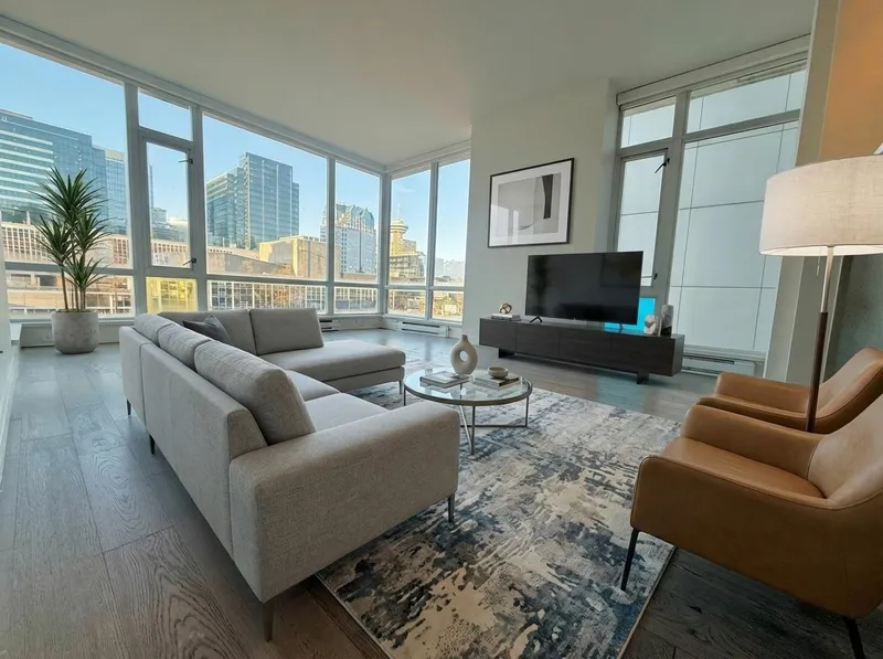 709 161 W GEORGIA STREET - photo 1 of 20