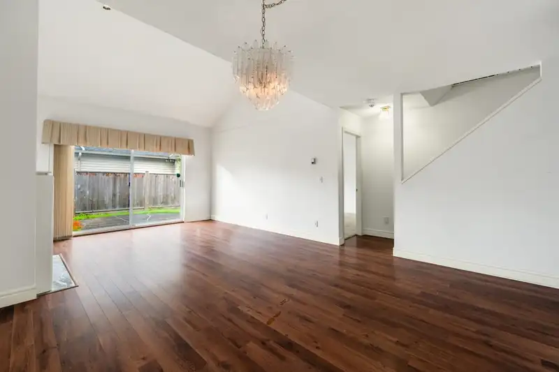 6 8311 FRANCIS ROAD - photo 3 of 18