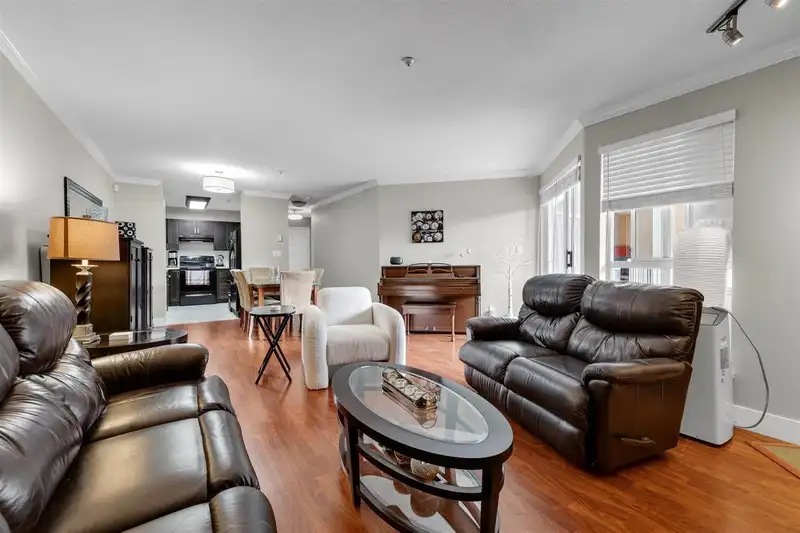 316 13733 74 AVENUE - photo 3 of 32