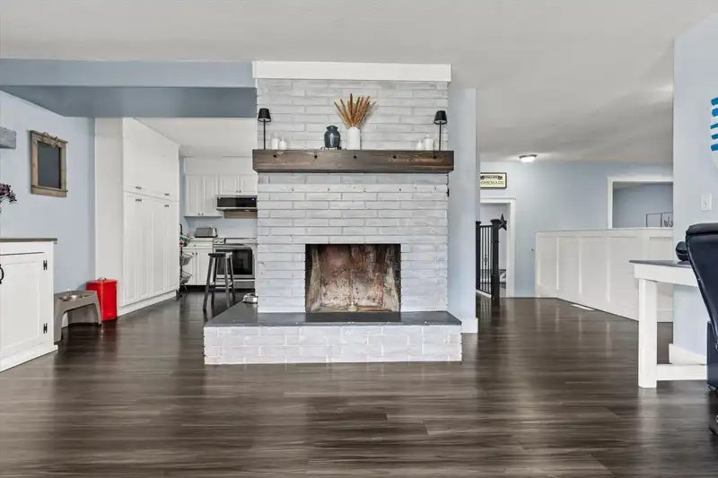 43590 CHILLIWACK MOUNTAIN ROAD - photo 4 of 40