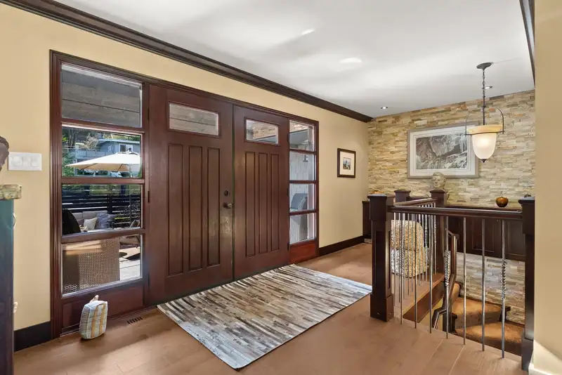 1102 WALALEE DRIVE - photo 4 of 40