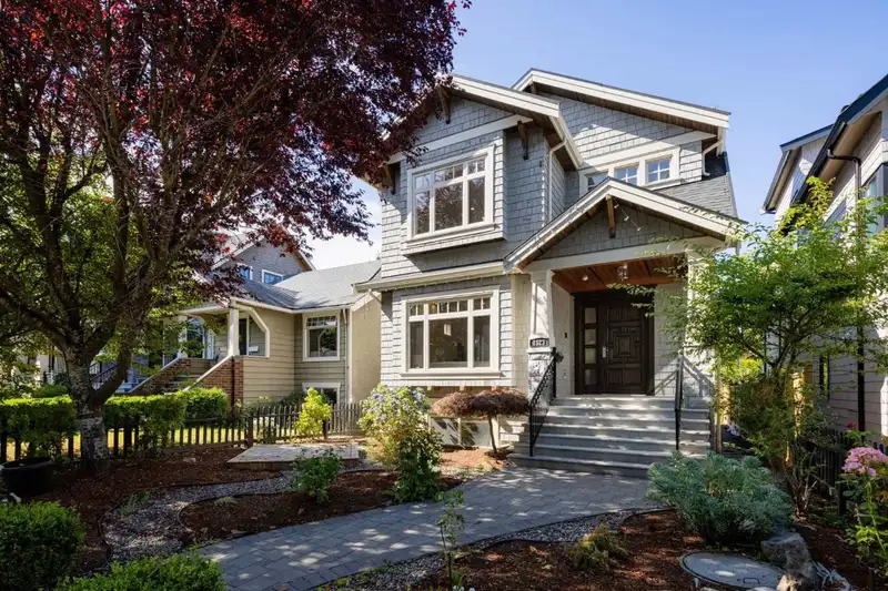 3523 W 23RD AVENUE - photo 1 of 37