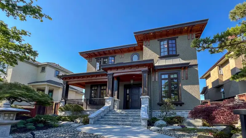 2589 W 35TH AVENUE - photo 2 of 40