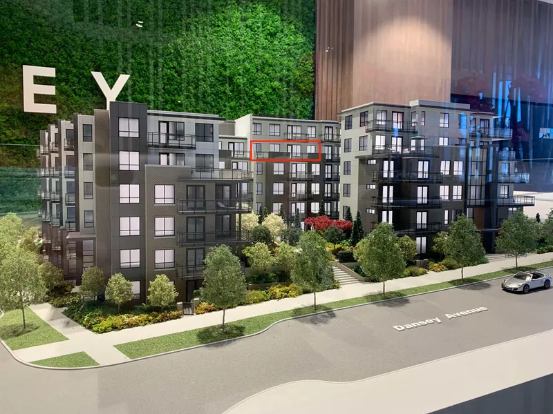 620 599 DANSEY AVENUE - photo 2 of 10