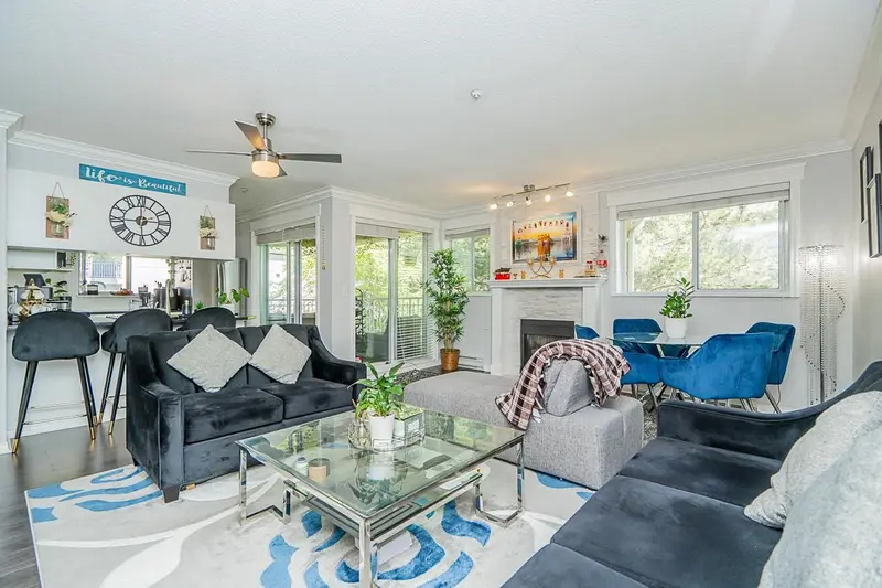 313 13727 74 AVENUE - photo 1 of 25