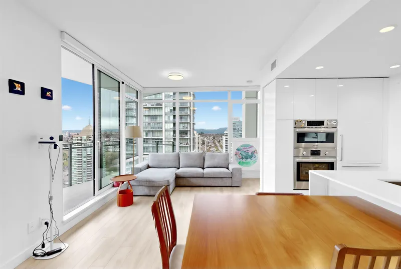 2602 2085 SKYLINE COURT - photo 4 of 25