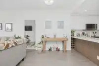 306 875 GIBSONS WAY - thumbnail 8