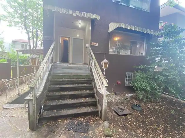 1462 E 1ST AVENUE - photo 2 of 9