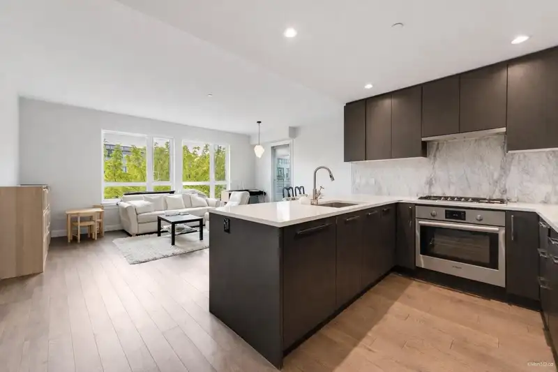308 4080 YUKON STREET - photo 1 of 15