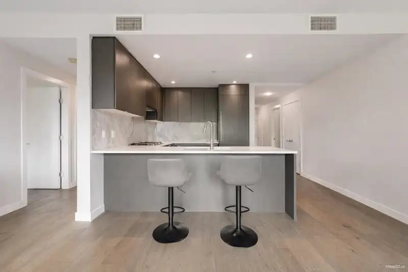 308 4080 YUKON STREET - photo 3 of 15