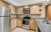 303 70 RICHMOND STREET - thumbnail 13