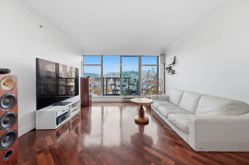 543 1515 W 2ND AVENUE - photo 2 of 25