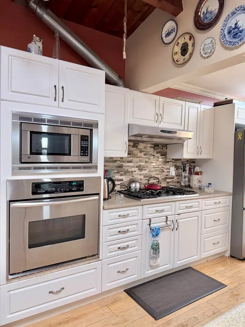 2139 171 STREET - photo 3 of 35
