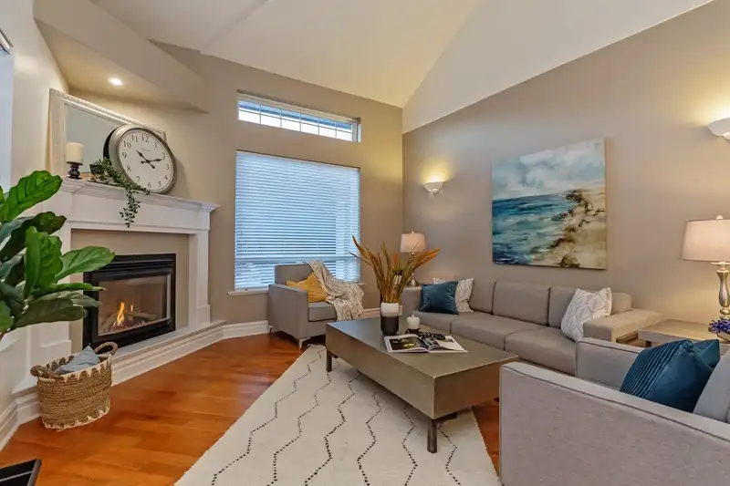 34743 PAKENHAM PLACE - photo 4 of 27