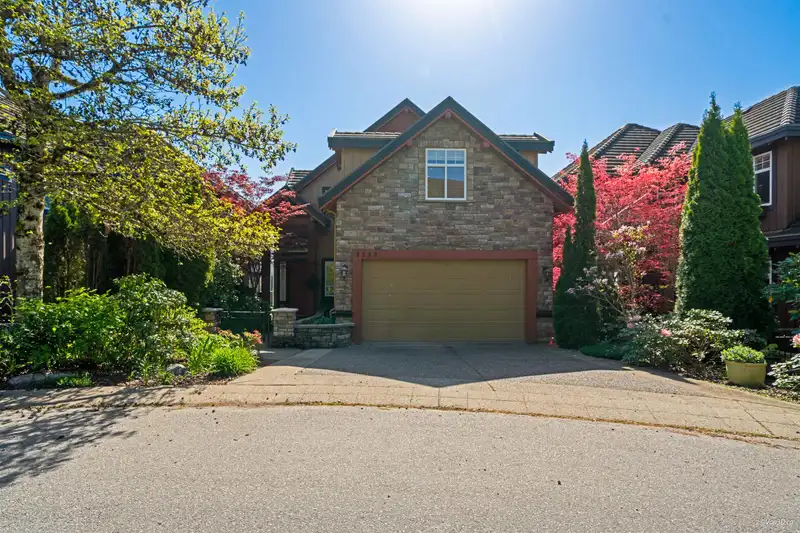 3235 CHARTWELL LANE - photo 1 of 39