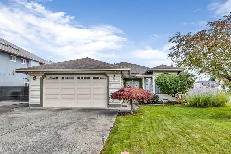 6004 170 STREET - photo 3 of 30