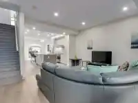 3 115 W QUEENS ROAD - thumbnail 3