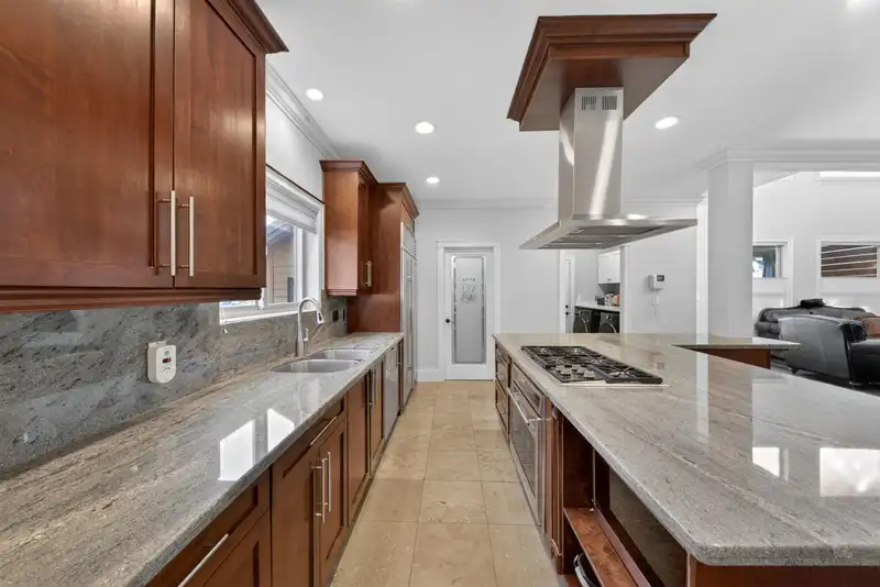 7257 197B STREET - photo 2 of 40