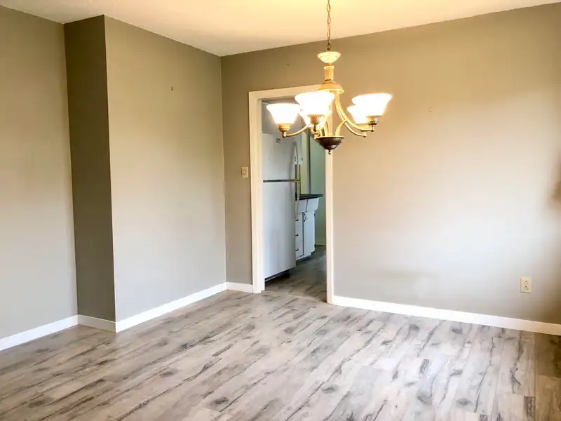3062 WELLINGTON STREET - photo 4 of 18
