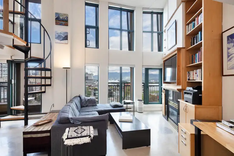 807 22 E CORDOVA STREET - photo 1 of 35