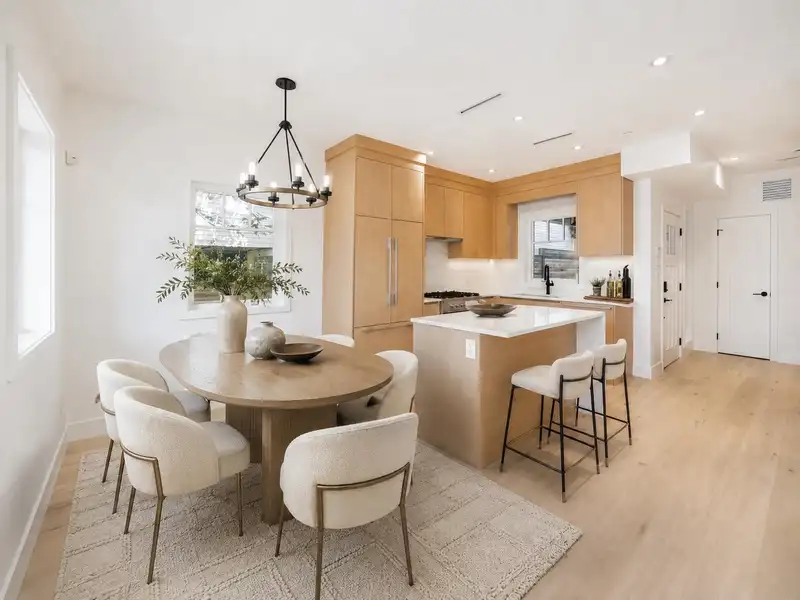 265 W 6TH STREET - photo 4 of 22