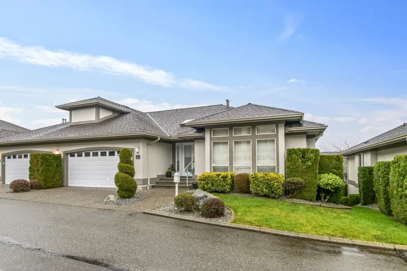 21 3555 BLUE JAY STREET - photo 3 of 25