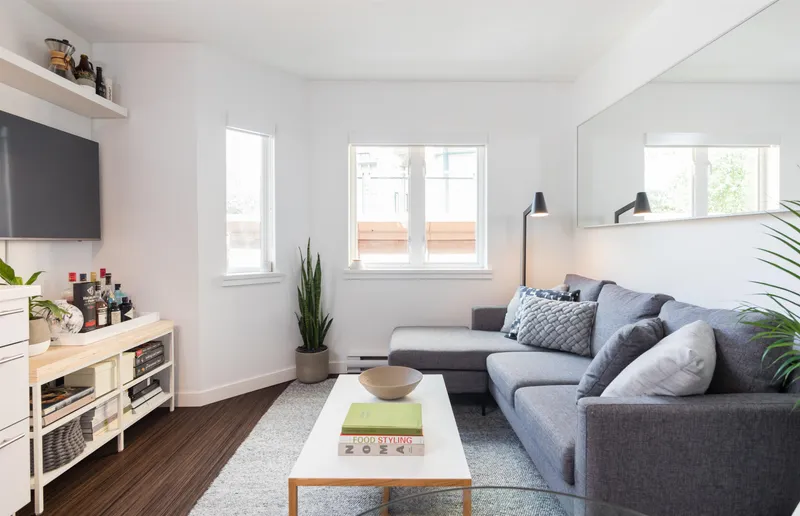 304 370 CARRALL STREET - photo 3 of 21