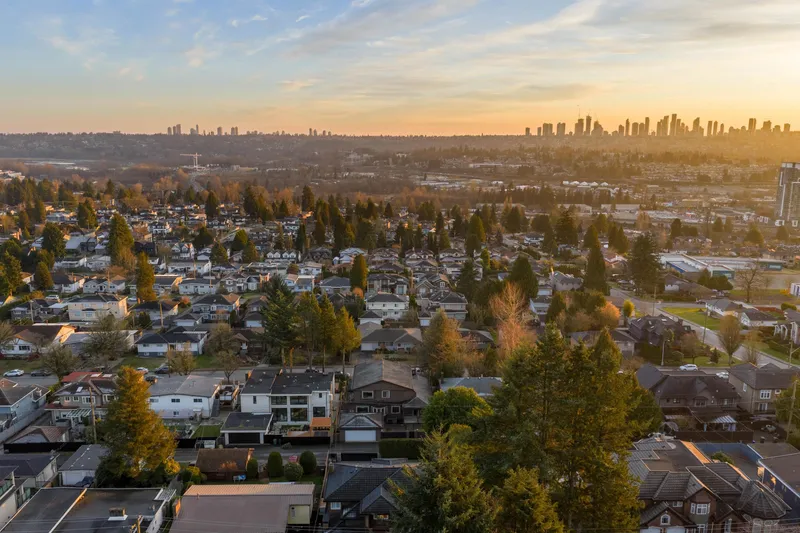 6185 GRANT STREET - photo 3 of 25