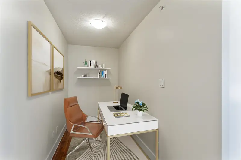 203 2959 GLEN DRIVE - photo 3 of 22