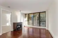 203 2959 GLEN DRIVE - thumbnail 10