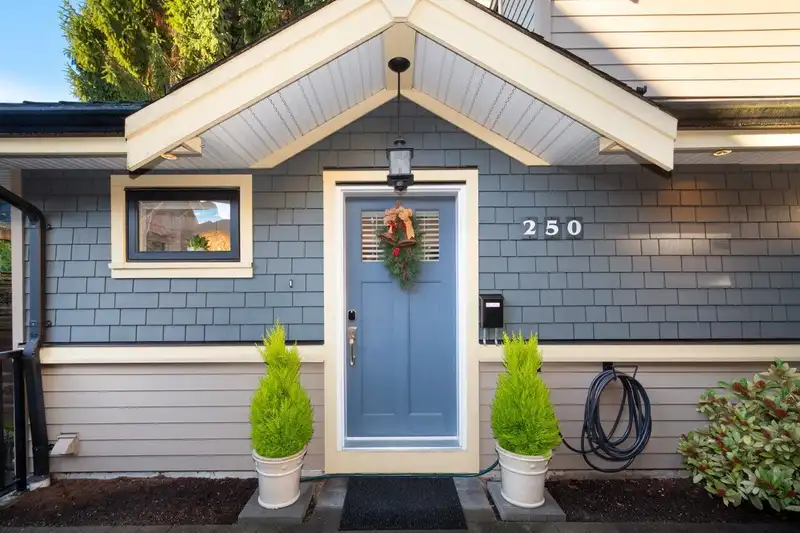 250 E 10TH STREET - photo 3 of 37
