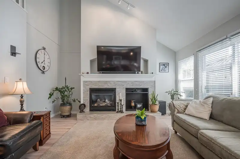 55 17097 64 AVENUE - photo 4 of 40