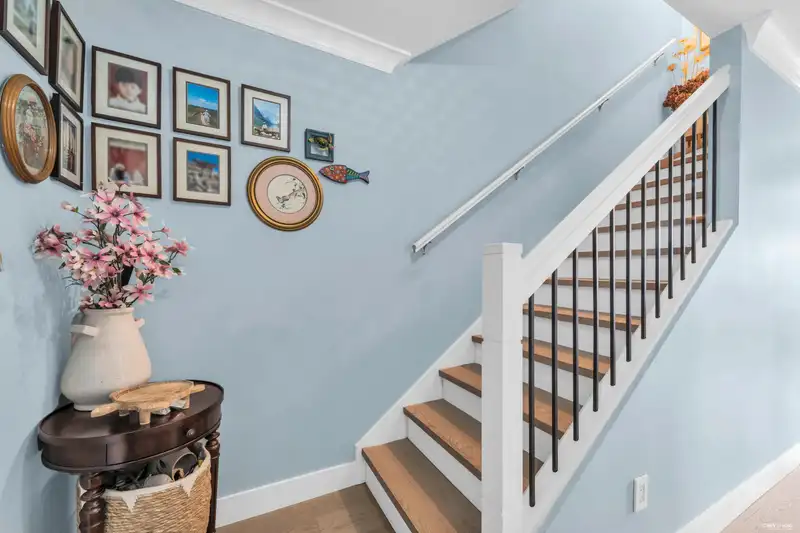 23 11551 KINGFISHER DRIVE - photo 3 of 40