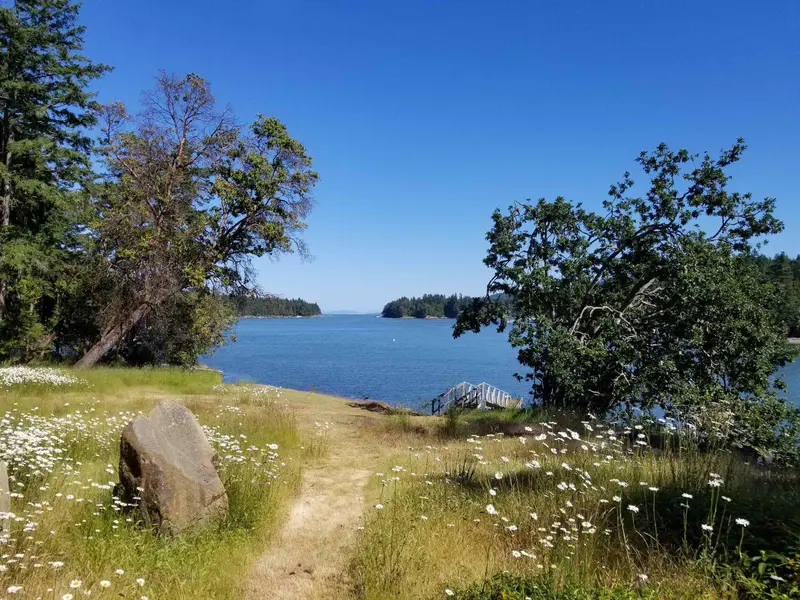 108 TWISS ROAD - photo 3 of 25