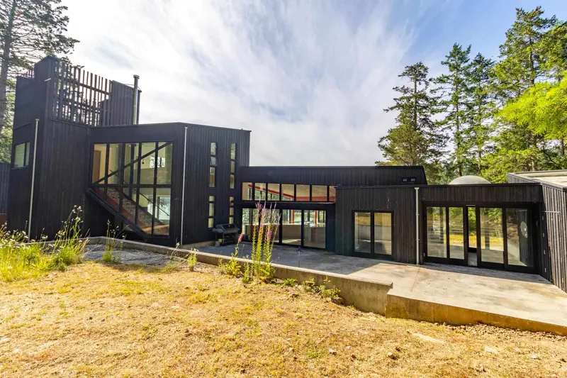 108 TWISS ROAD - photo 4 of 25