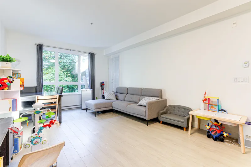 205 13925 FRASER HIGHWAY - photo 3 of 25