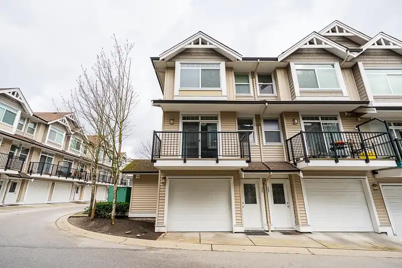 32 8277 161 STREET - photo 4 of 36