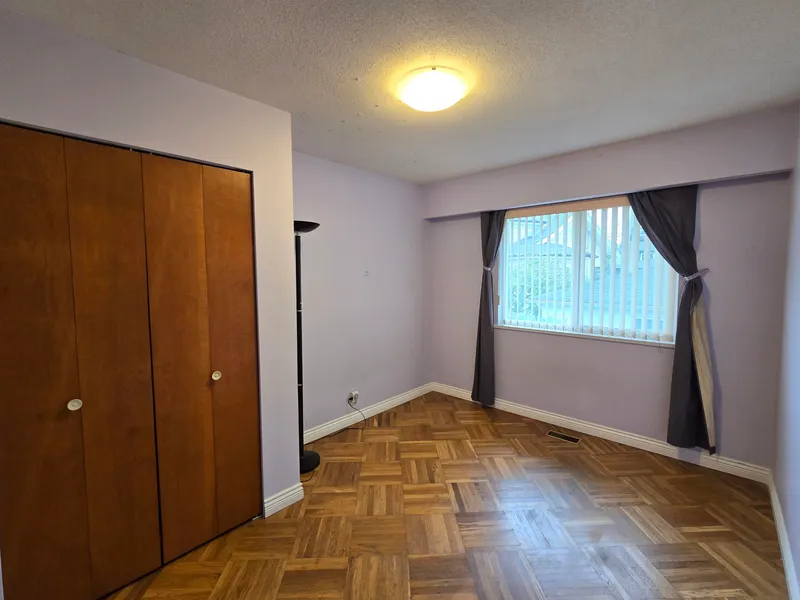 3369 PRICE STREET - photo 2 of 9