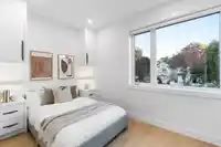 1 2435 NAPIER STREET - thumbnail 8