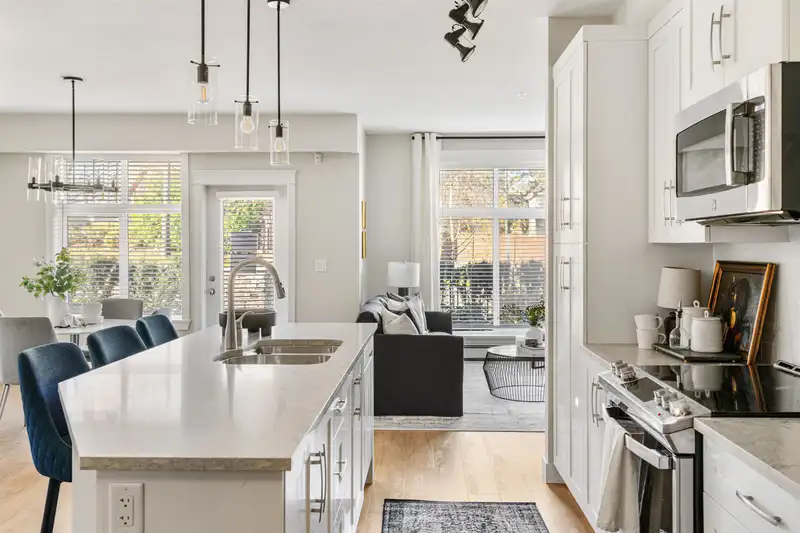 524 11063 RAVINE ROAD - photo 3 of 13