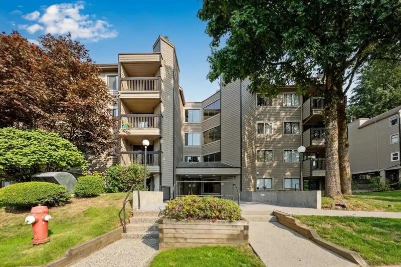 205 10560 154 STREET - photo 1 of 19