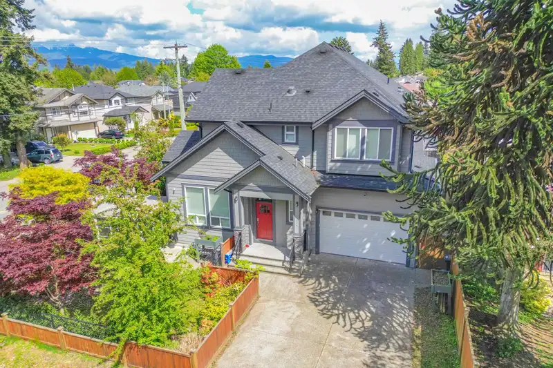 11792 193 STREET - photo 1 of 24