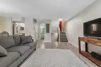 110 1210 FALCON DRIVE - thumbnail 5