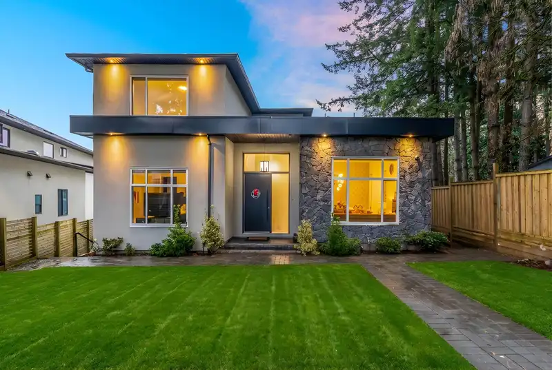 13995 79A AVENUE - photo 1 of 40